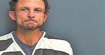 MARVIN HOUSLEY – 2017-09-21 12:00:00, Sevier County, Tennessee – mugshot, arrest MARVIN HOUSLEY - 2017-09-21 12:00:00, Sevier County, Tennessee - mugshot, arrest