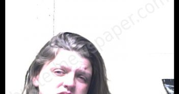 HALL, ASHELY NICOLE Mugshot, Letcher County, Kentucky - 2019-04-18 09:28:00 HALL, ASHELY NICOLE Mugshot, Letcher County, Kentucky - 2019-04-18 09:28:00